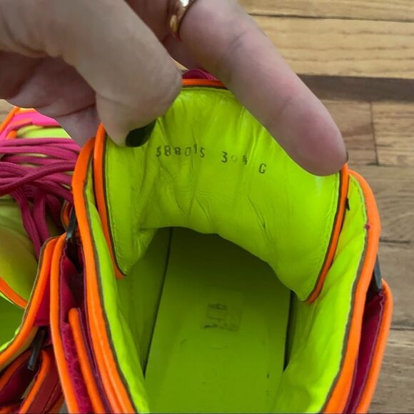 Gucci Wmns Signature High Top 'Fluo Matt' Sneakers - Picture 10 of 15